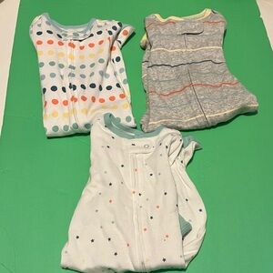 3 Cloud island zippered onesies Sz 0-3 months